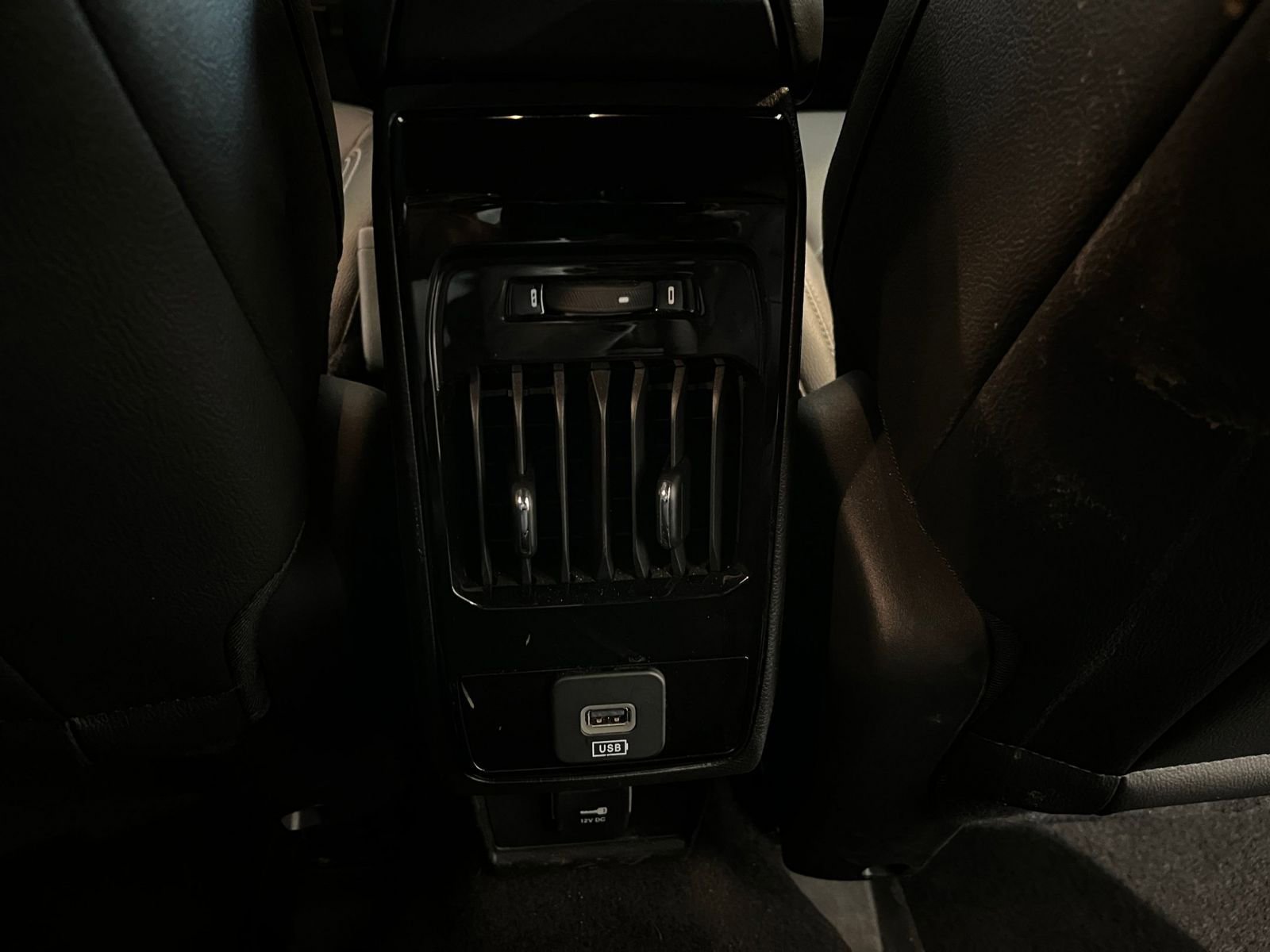 Thumbnail: 2025 Jeep Compass - 23