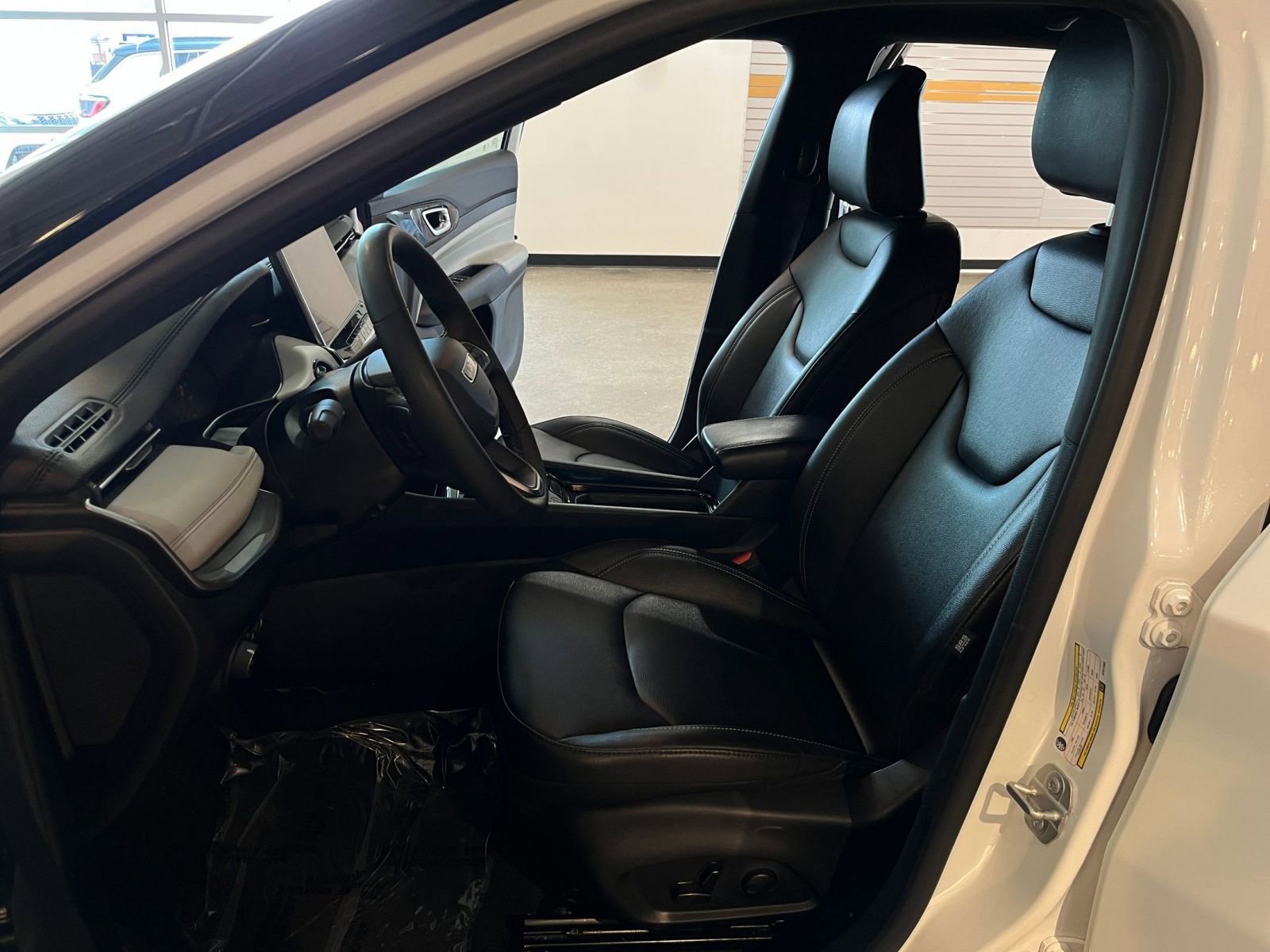 Thumbnail: 2025 Jeep Compass - 27