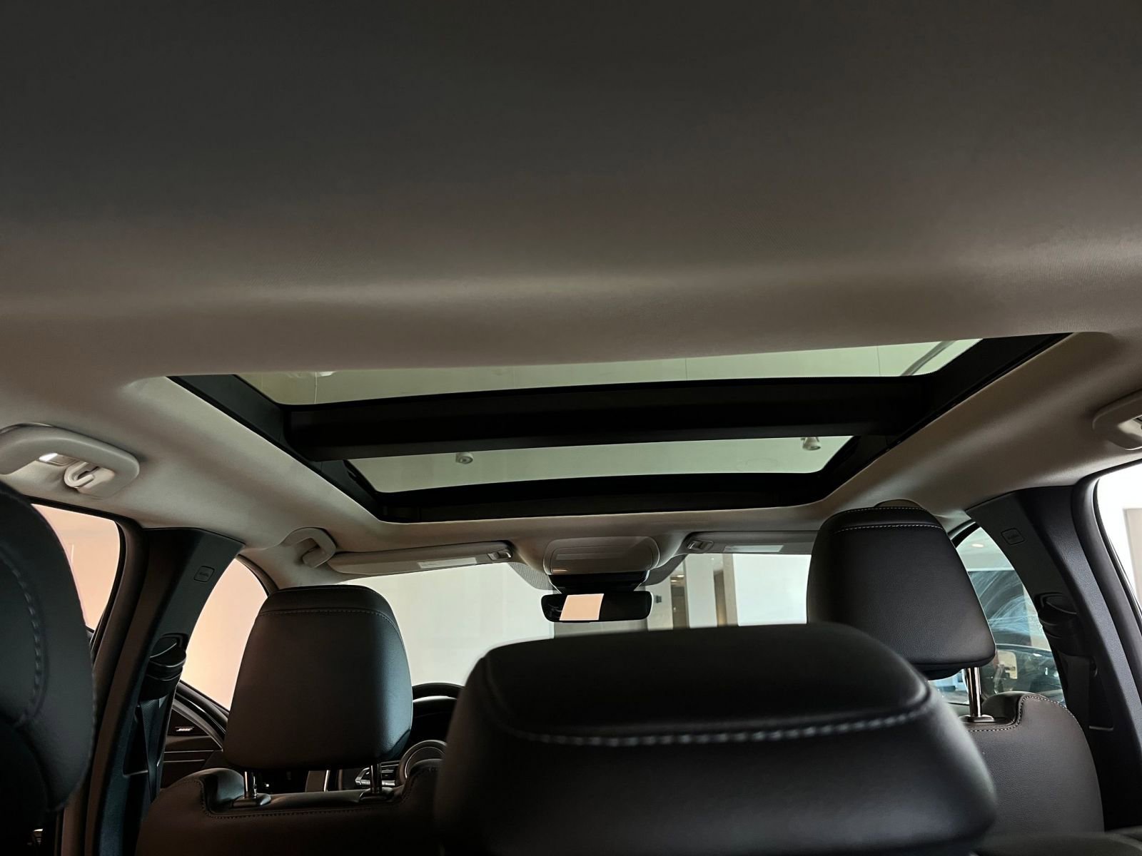 Thumbnail: 2025 Mazda CX-50 - 30