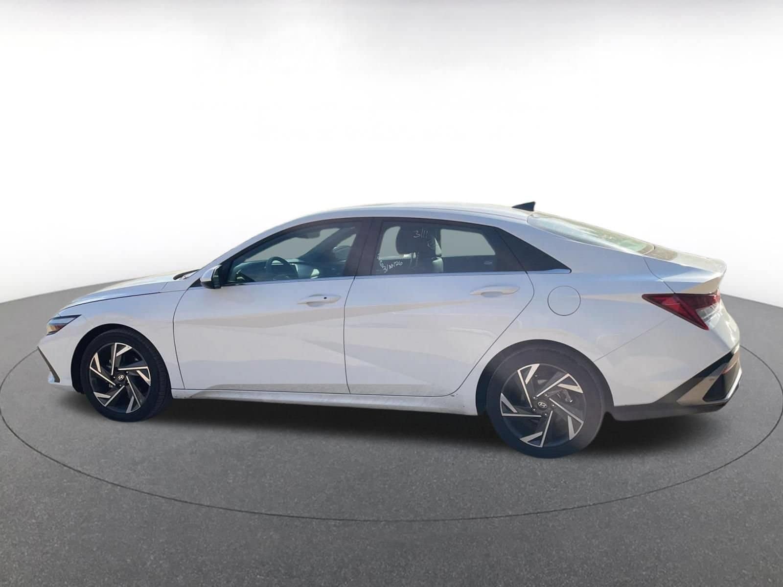 Thumbnail: 2025 Hyundai Elantra - 10