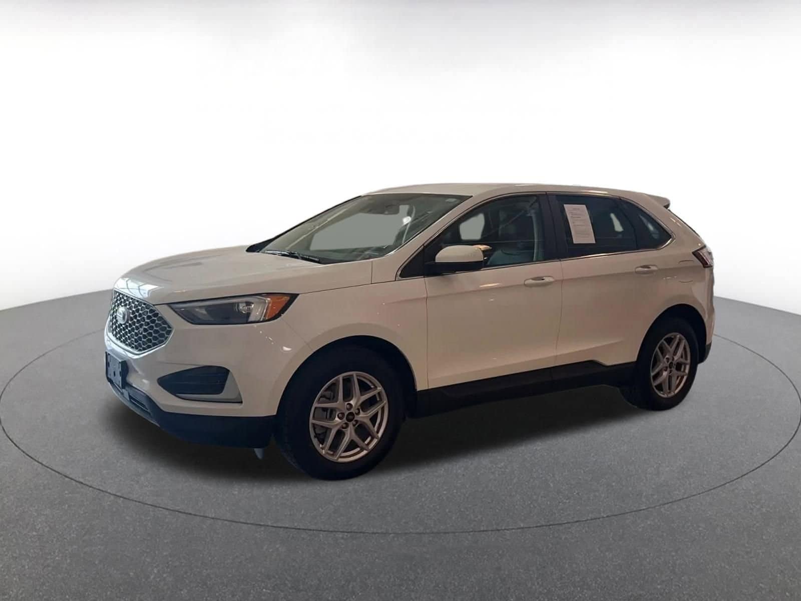 Thumbnail: 2023 Ford Edge - 7