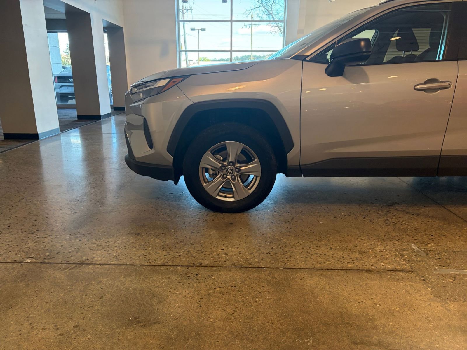 Thumbnail: 2025 Toyota RAV4 - 29