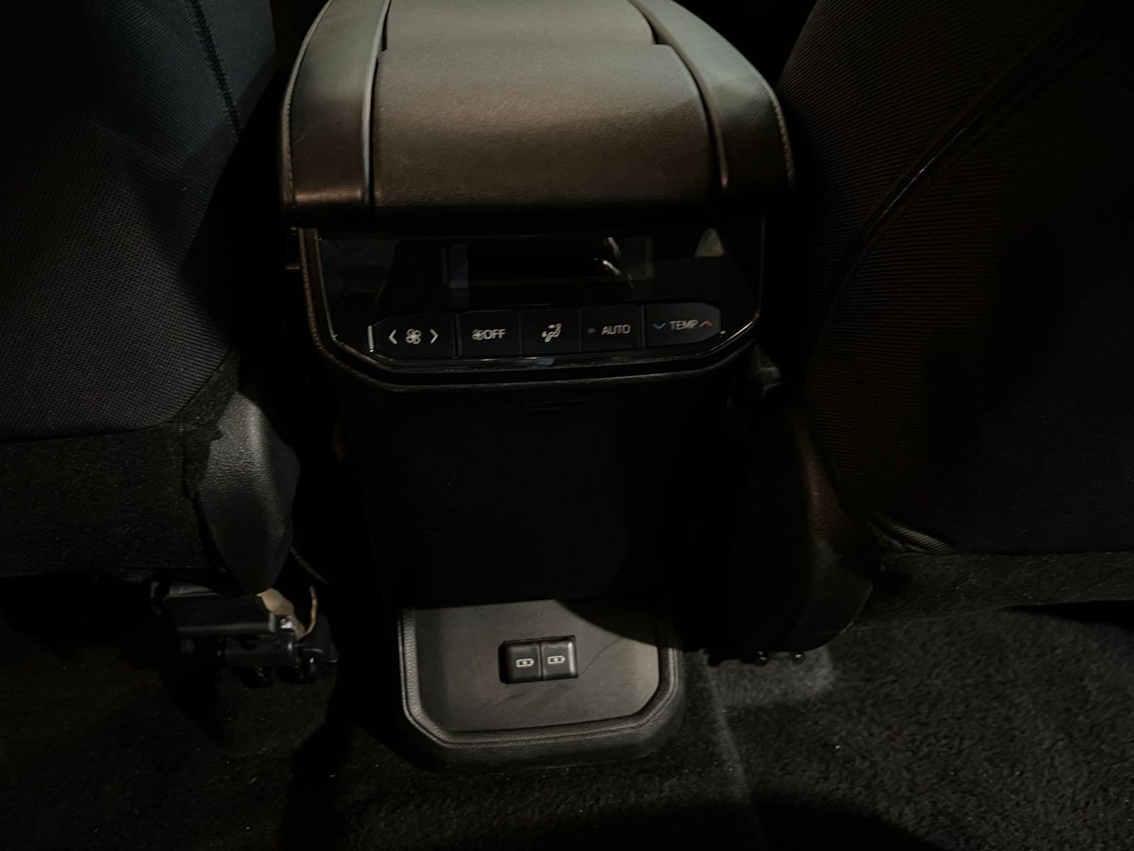 Thumbnail: 2025 Toyota Highlander - 24