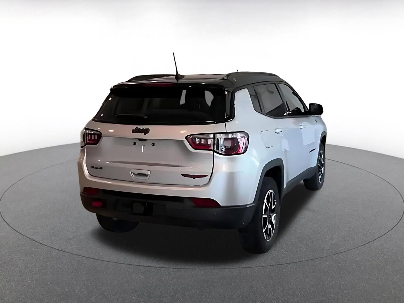 Thumbnail: 2025 Jeep Compass - 11