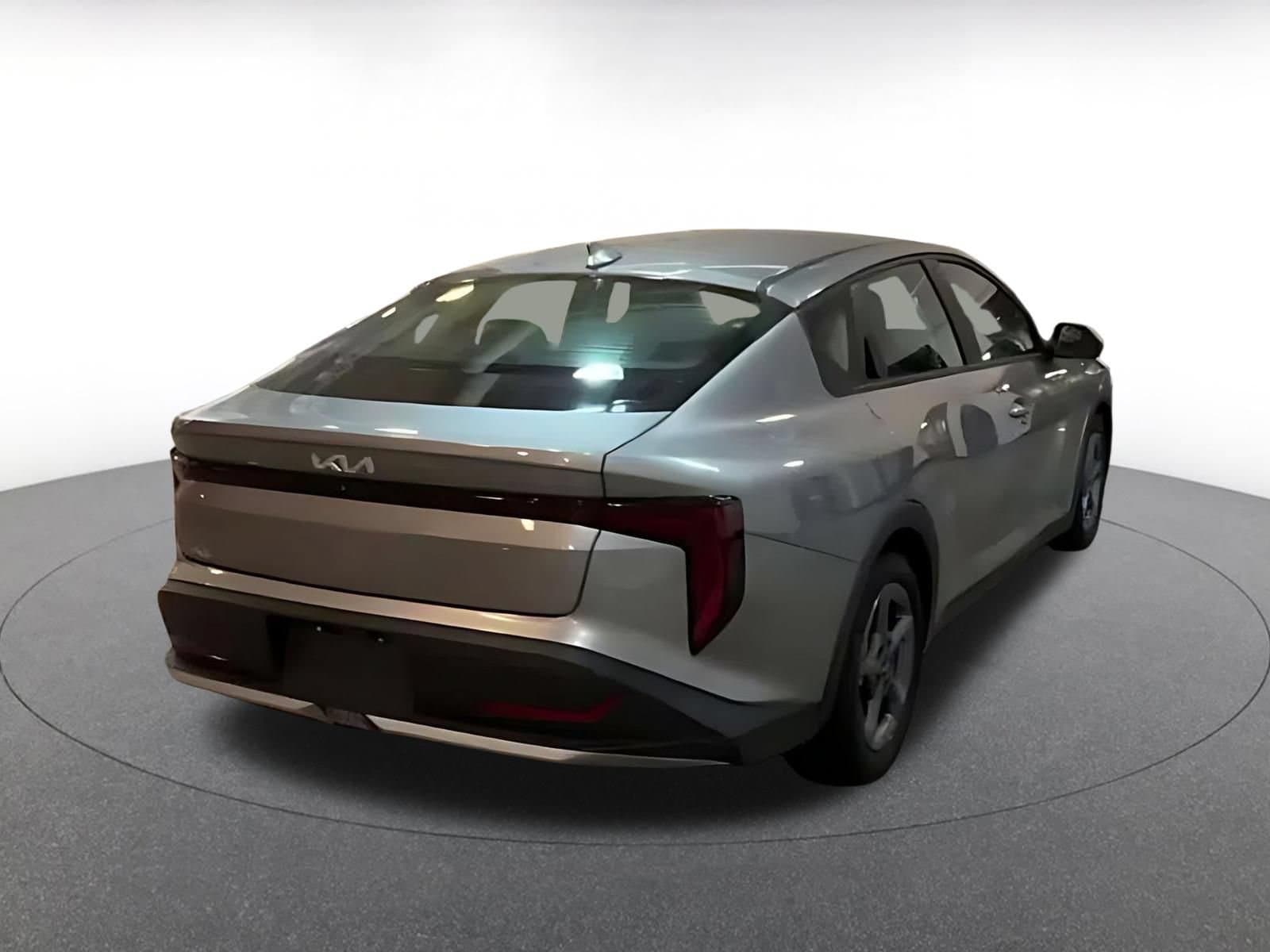 Thumbnail: 2025 Kia K4 - 10