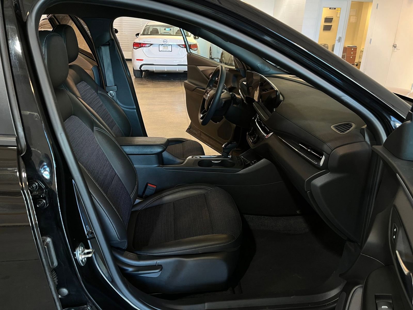 Thumbnail: 2025 Buick Envista - 35