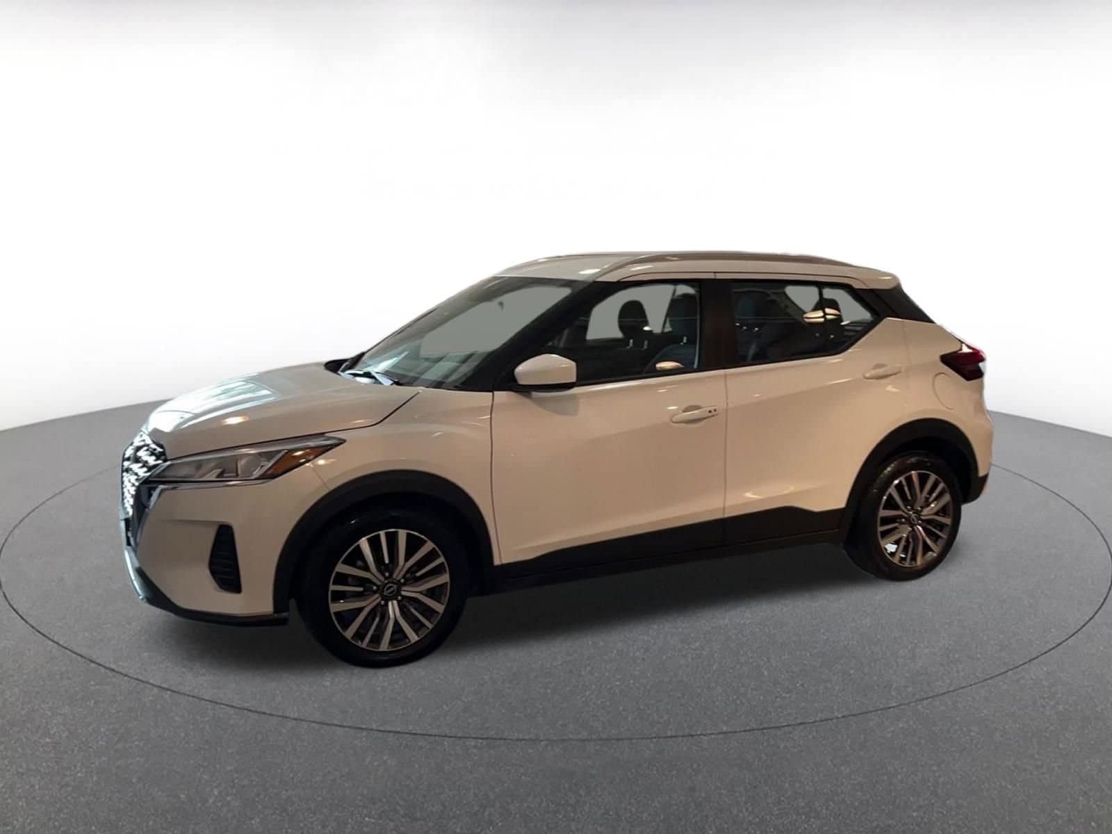 Thumbnail: 2024 Nissan Kicks - 8