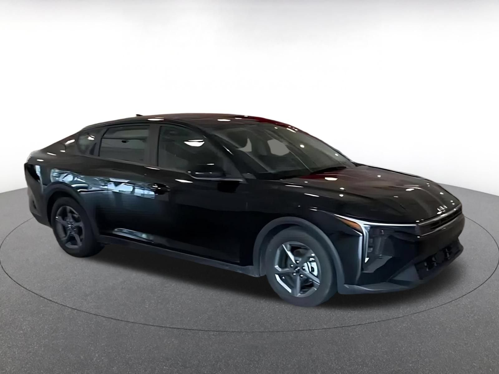 Thumbnail: 2025 Kia K4 - 4