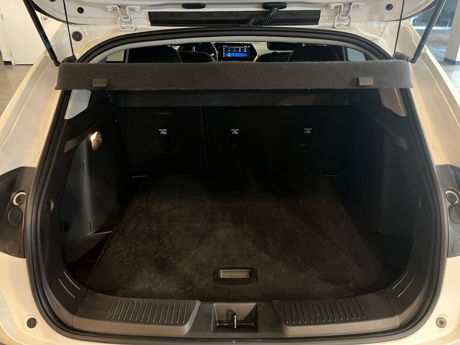 Thumbnail: 2025 Chevrolet Trax - 31