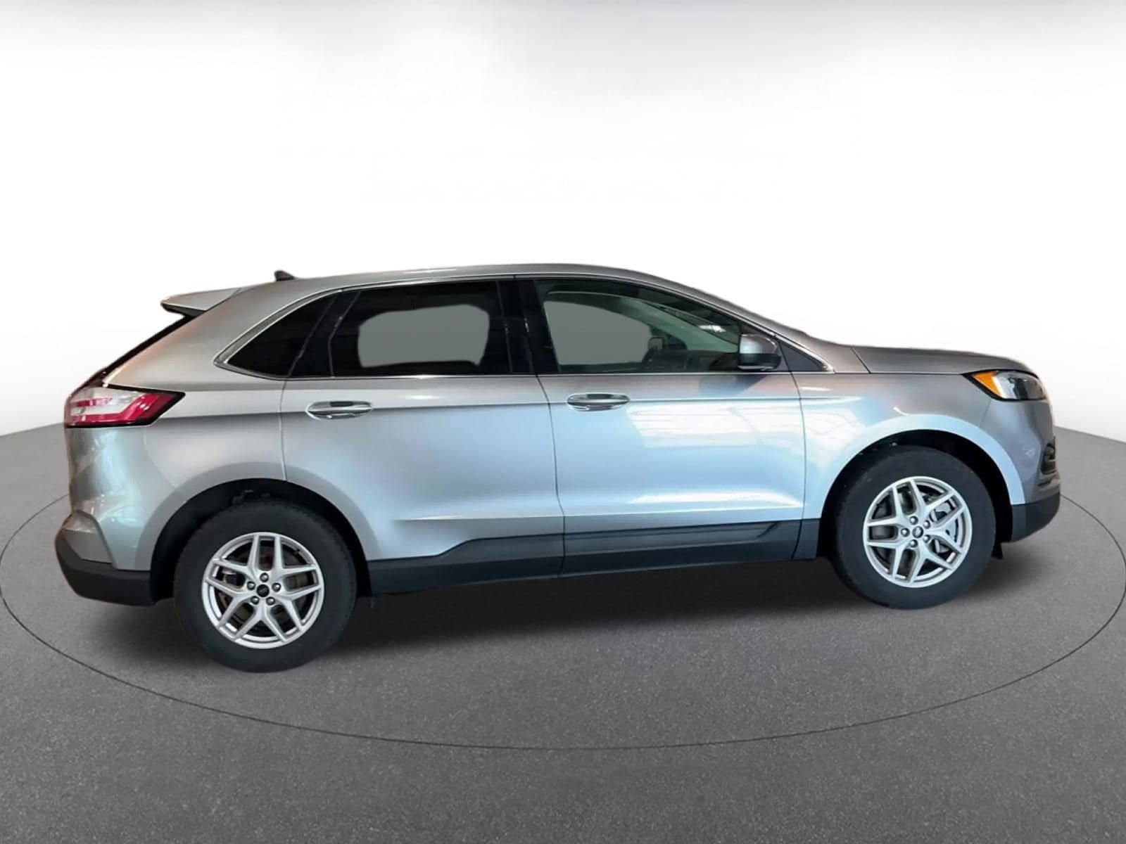Thumbnail: 2024 Ford Edge - 16