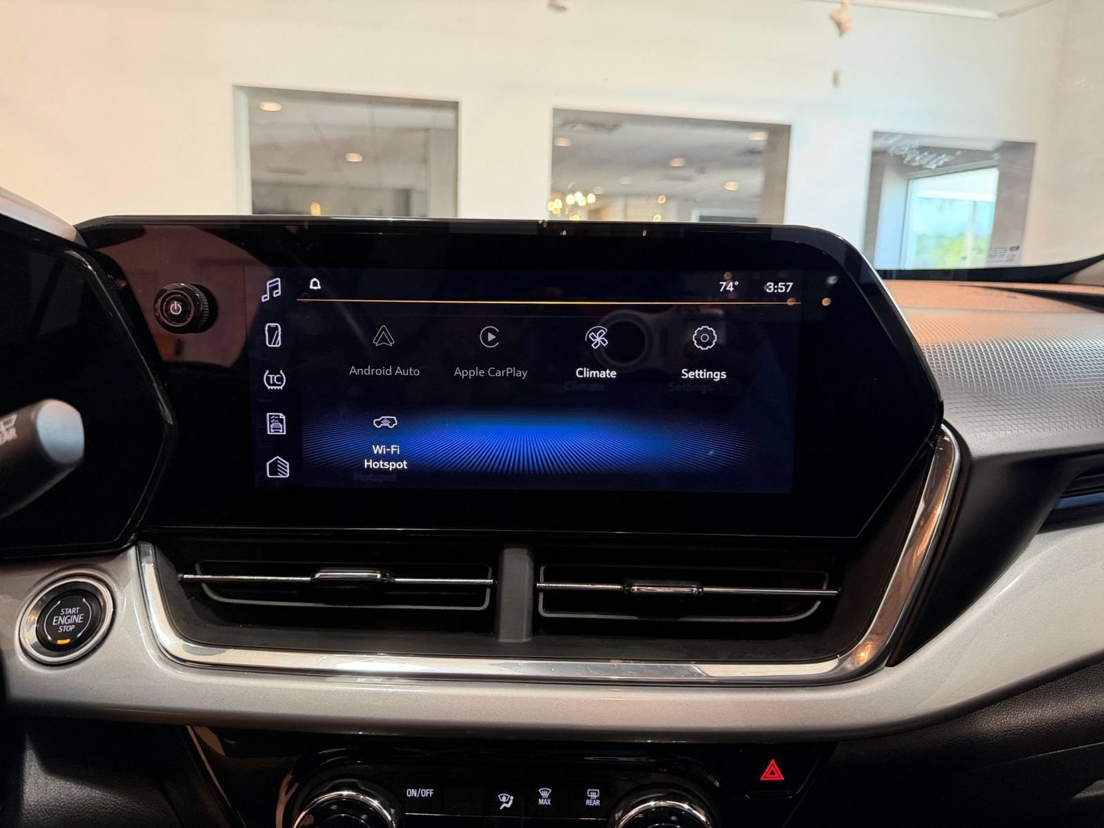 Thumbnail: 2025 Chevrolet Trax - 20