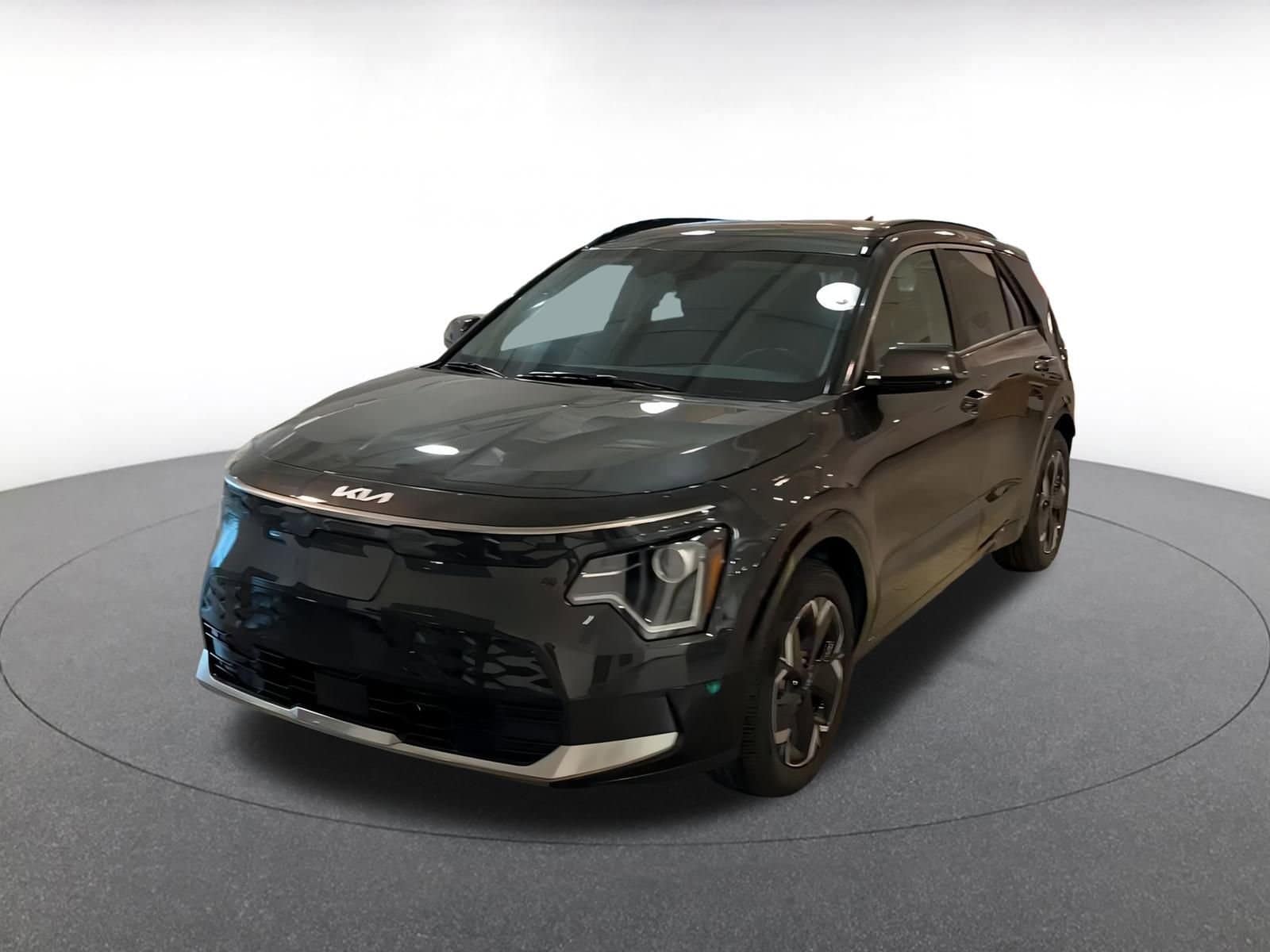 Thumbnail: 2023 Kia Niro - 7