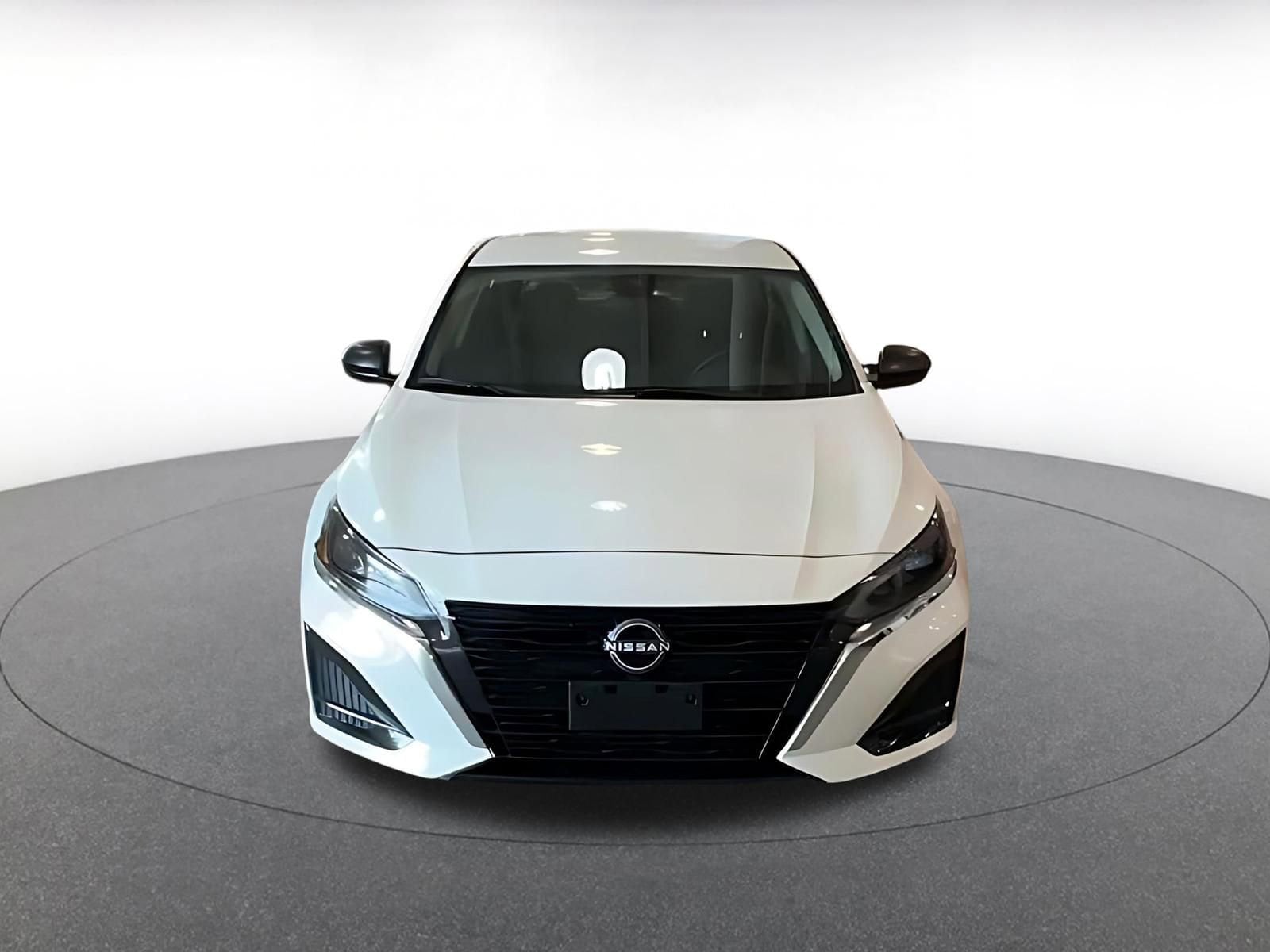 Thumbnail: 2025 Nissan Altima - 4