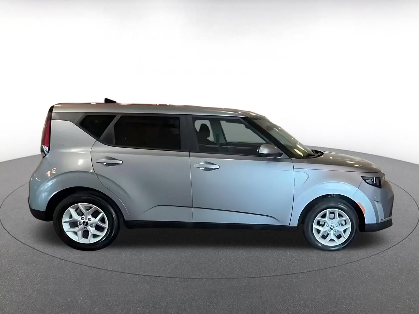 Thumbnail: 2025 Kia Soul - 13