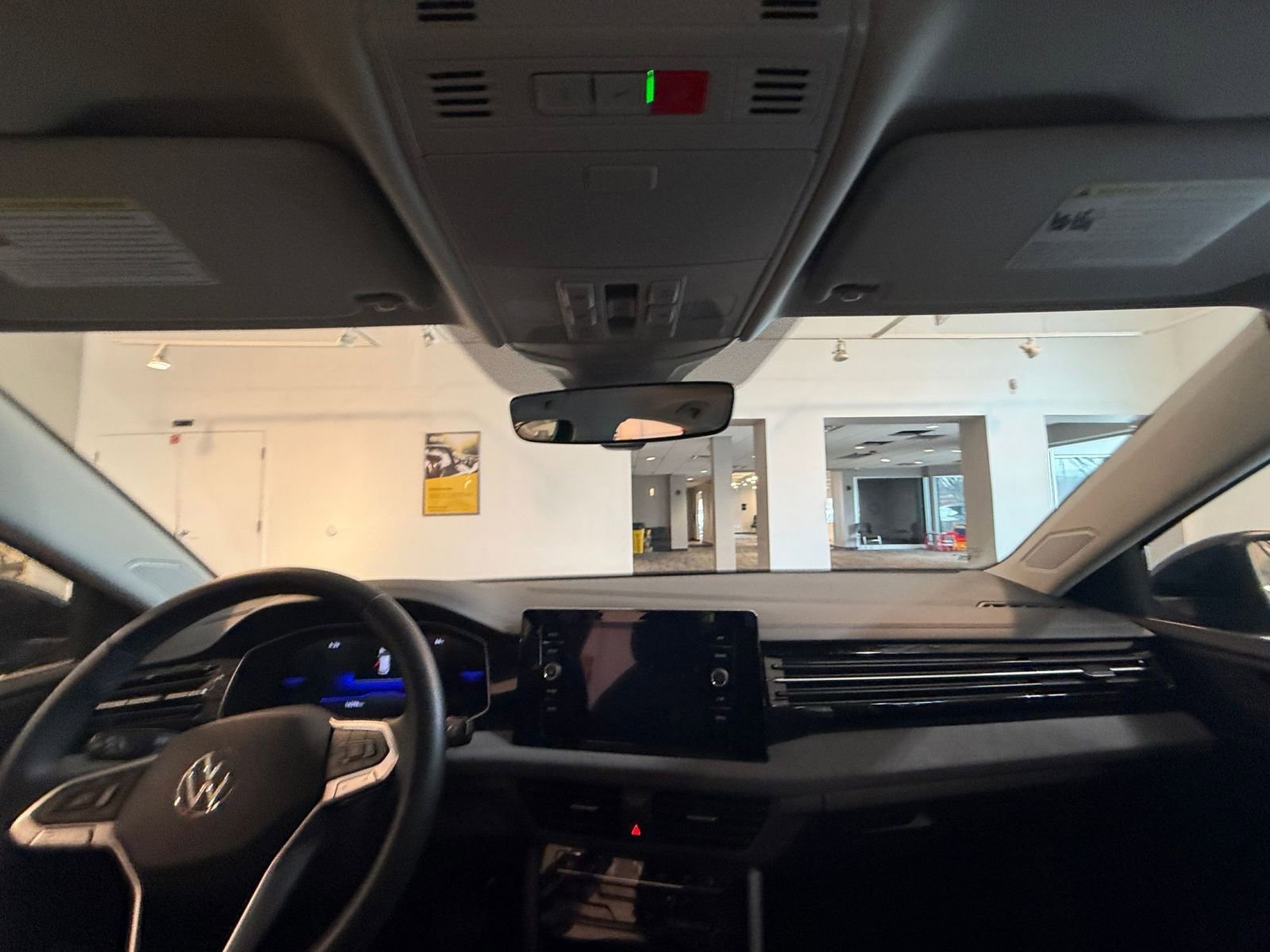 Thumbnail: 2025 Volkswagen Jetta - 32