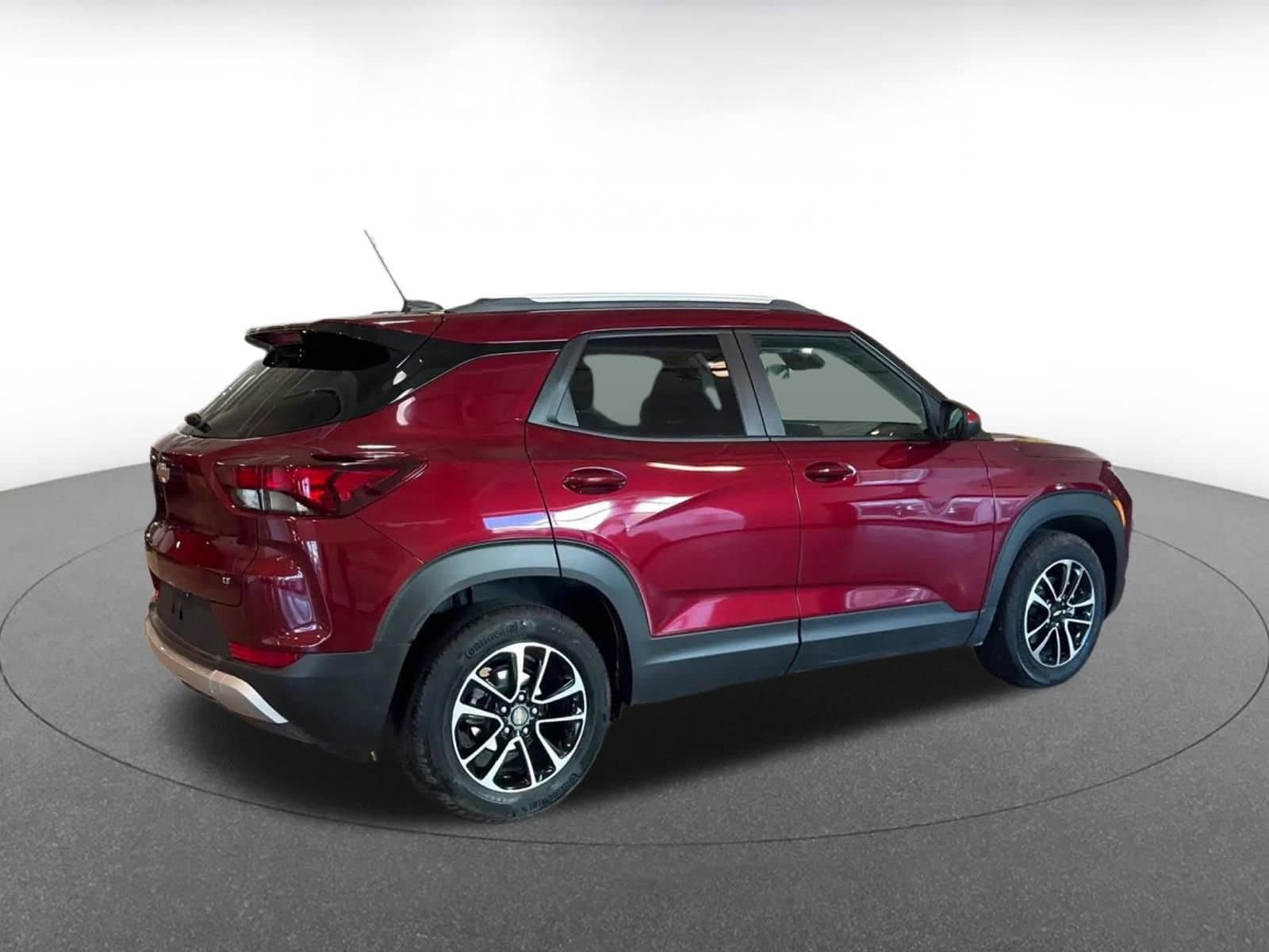 Thumbnail: 2025 Chevrolet TrailBlazer - 14