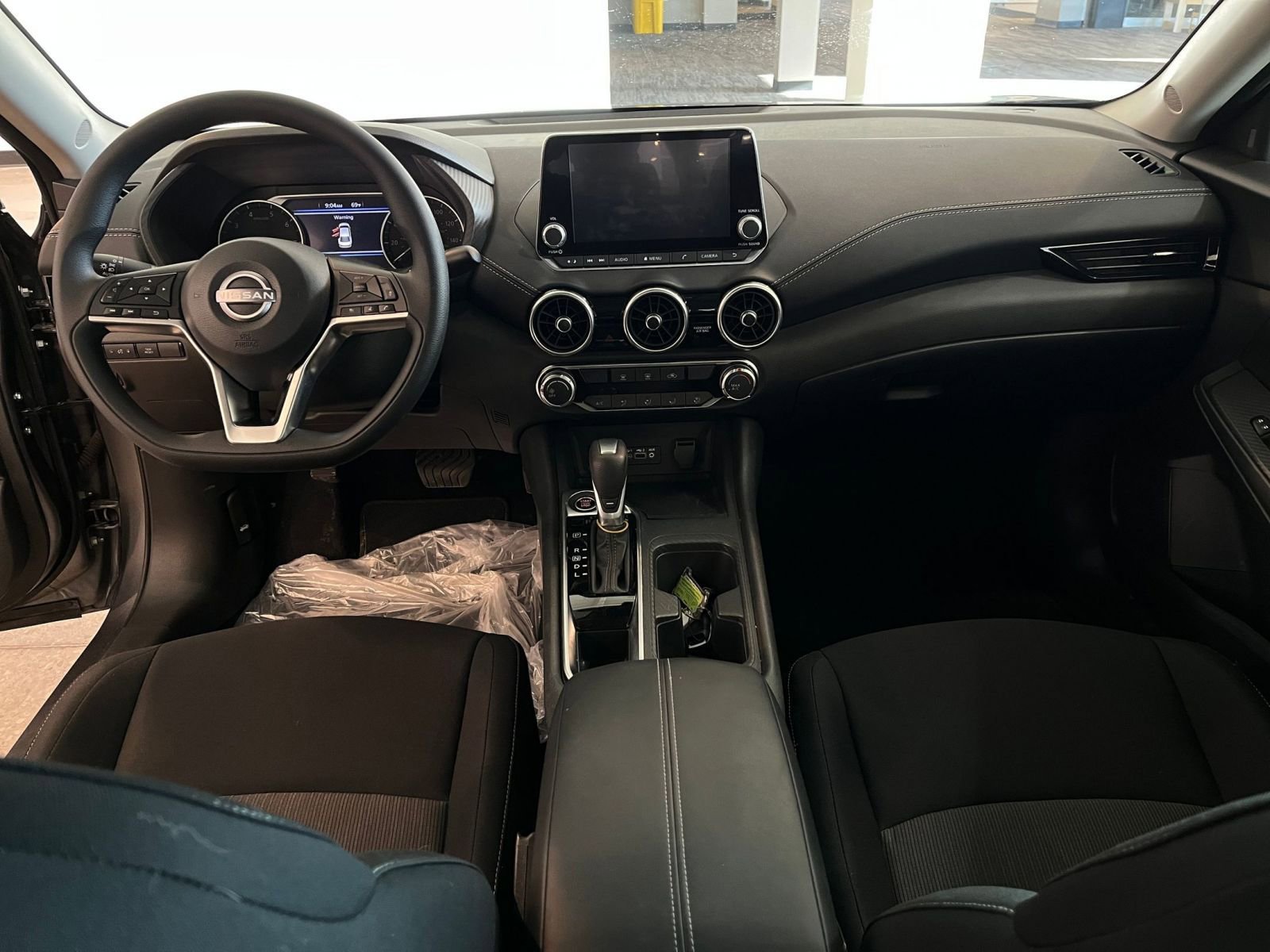 Thumbnail: 2025 Nissan Sentra - 32