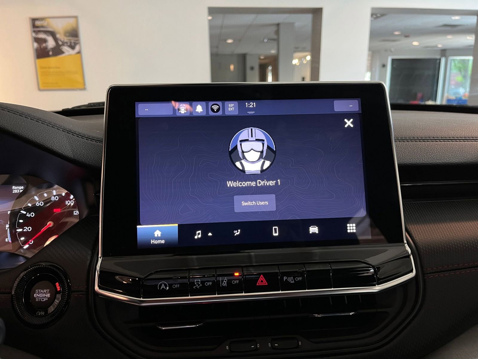 Thumbnail: 2025 Jeep Compass - 20