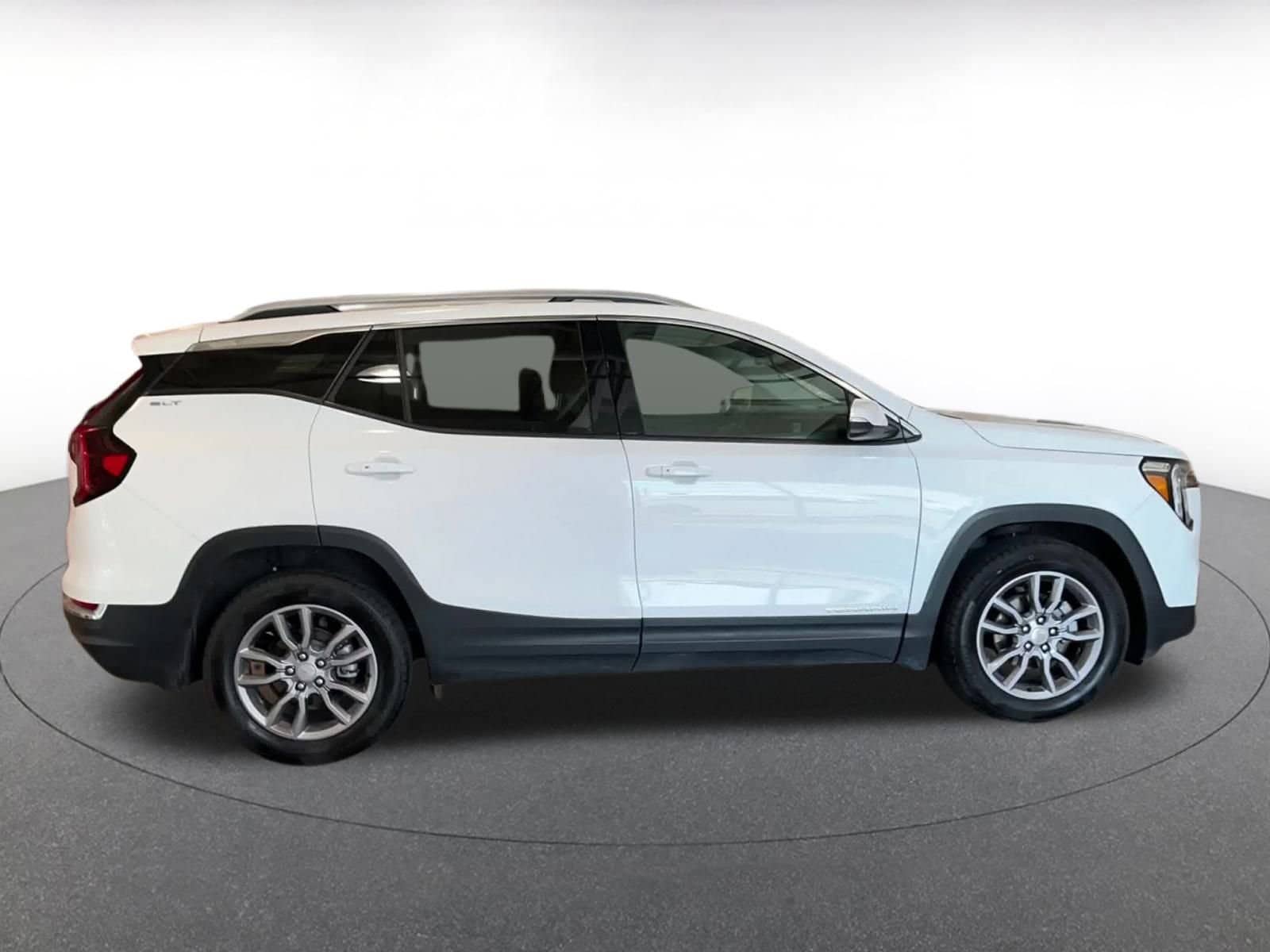 Thumbnail: 2024 GMC Terrain - 16