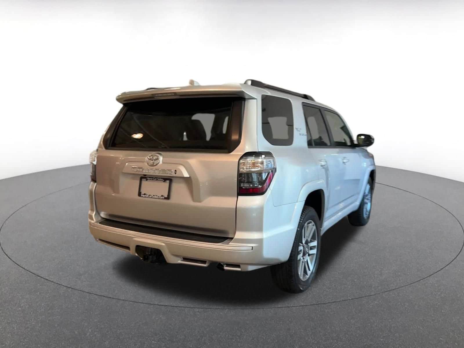 Thumbnail: 2024 Toyota 4Runner - 14