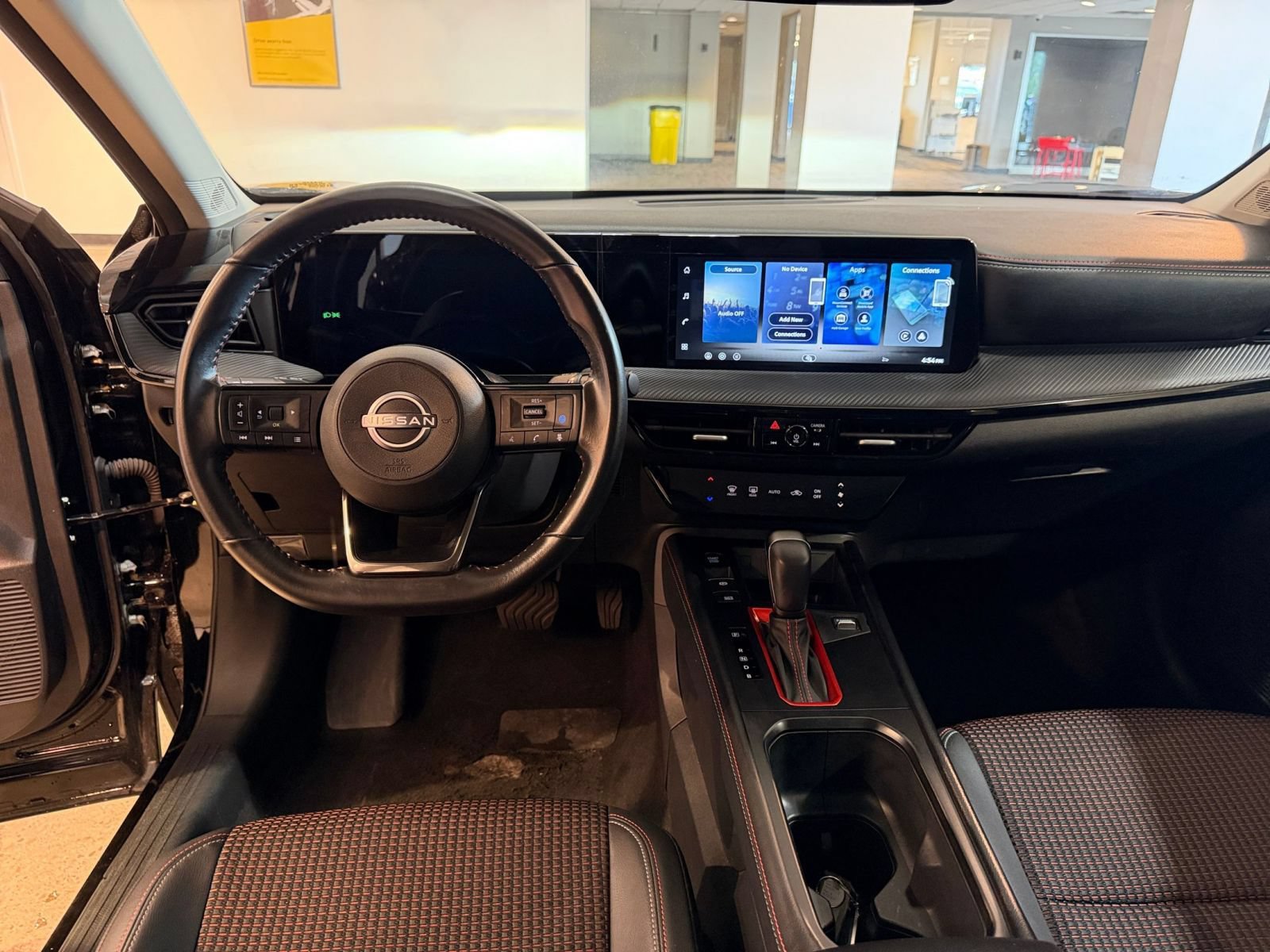 Thumbnail: 2026 Nissan Kicks - 32