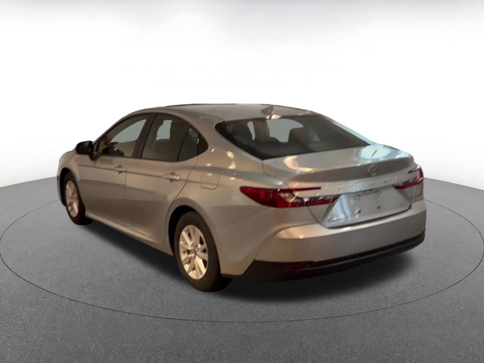 Thumbnail: 2025 Toyota Camry - 11