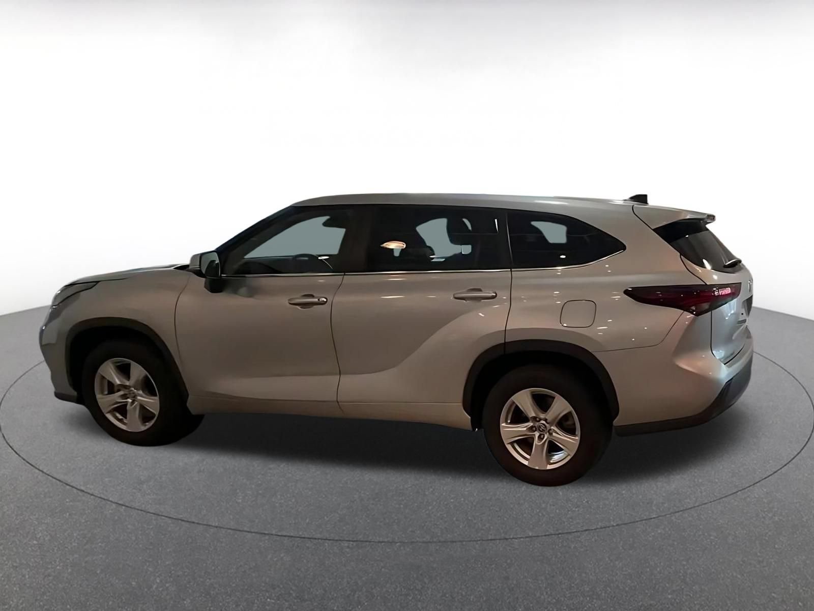 Thumbnail: 2025 Toyota Highlander - 7