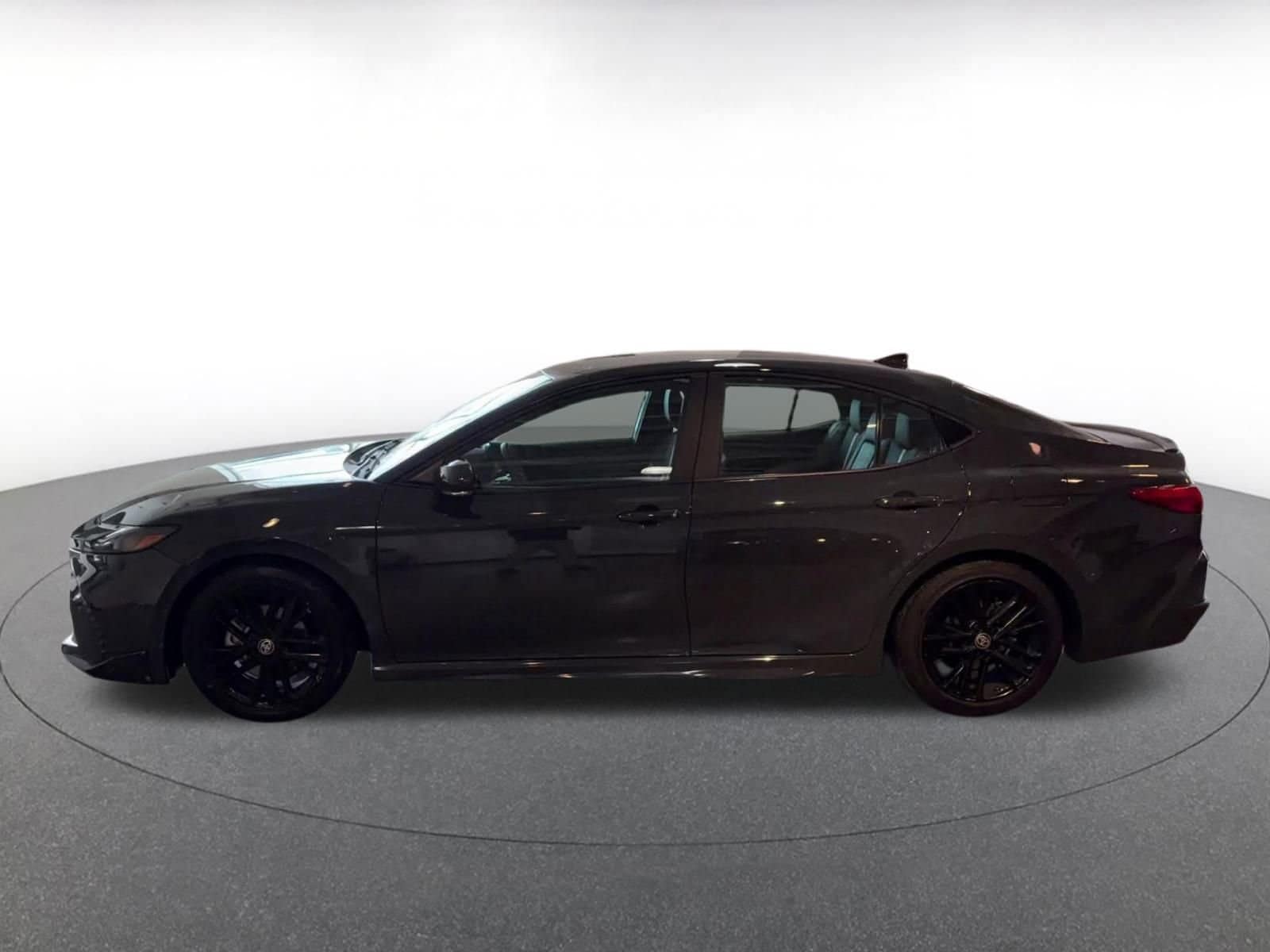 Thumbnail: 2025 Toyota Camry - 9