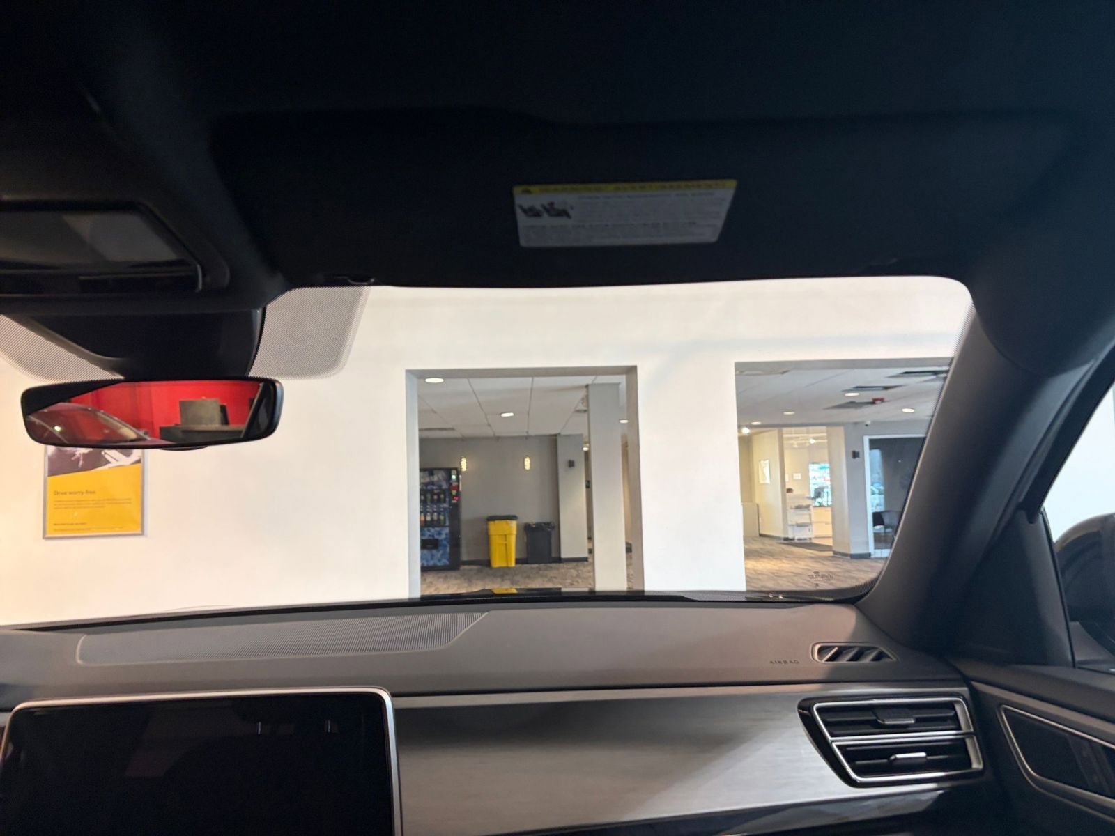 Thumbnail: 2025 Volkswagen Atlas - 35