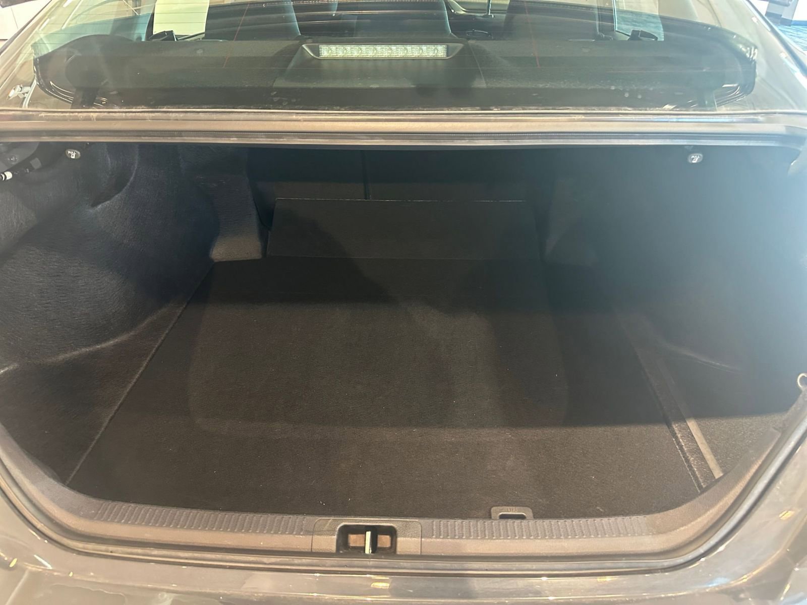 Thumbnail: 2025 Toyota Camry - 31