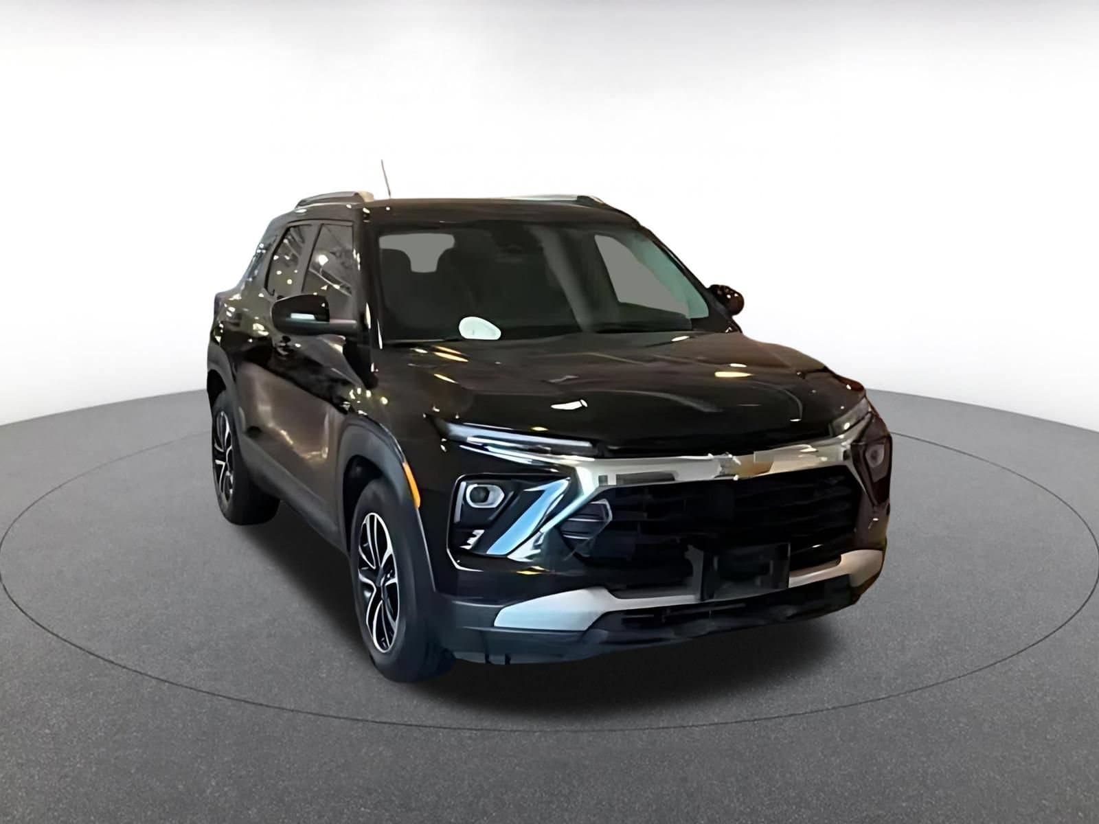 Thumbnail: 2025 Chevrolet TrailBlazer - 3