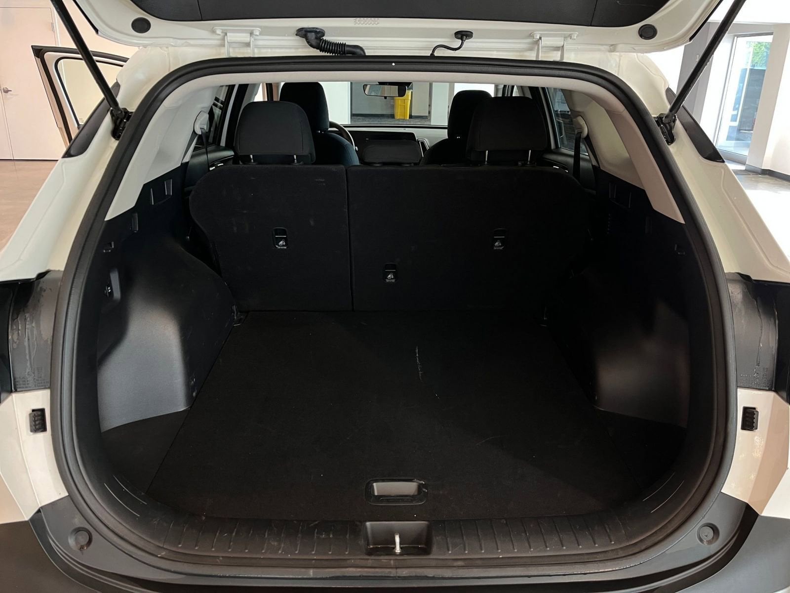 Thumbnail: 2025 Kia Sportage - 31