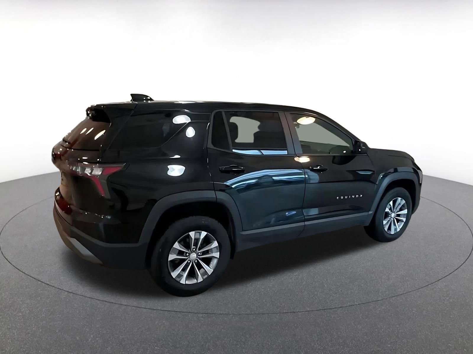 Thumbnail: 2025 Chevrolet Equinox - 15