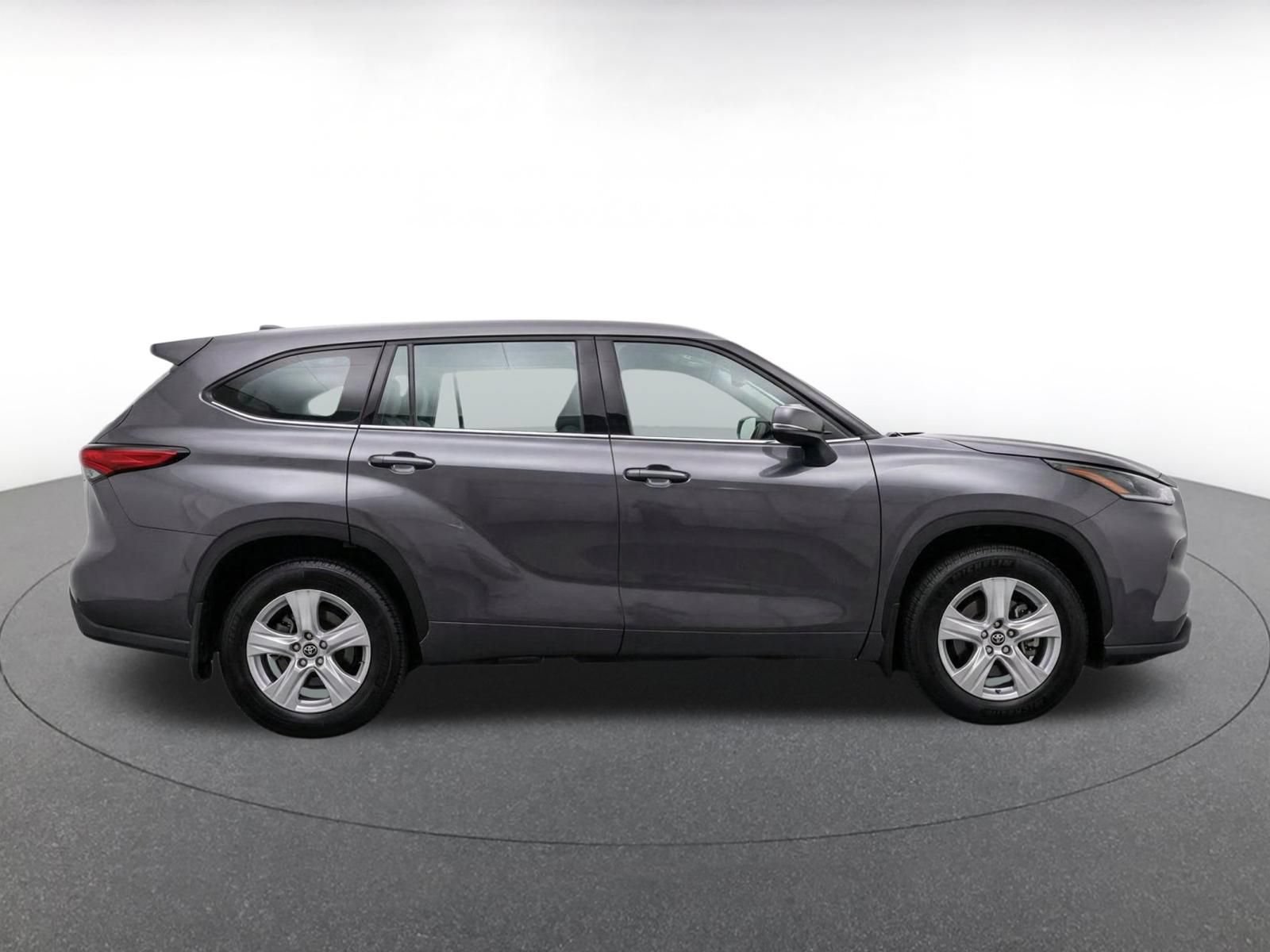 Thumbnail: 2025 Toyota Highlander - 10