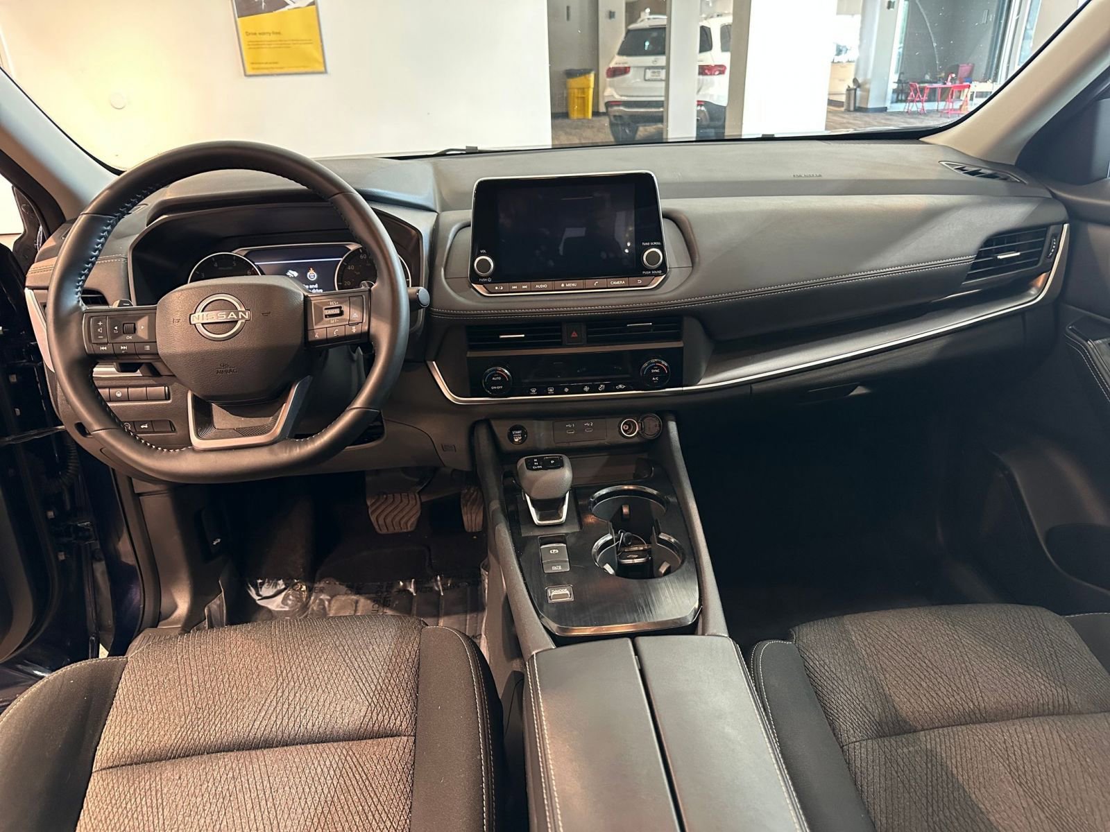 Thumbnail: 2025 Nissan Rogue - 34
