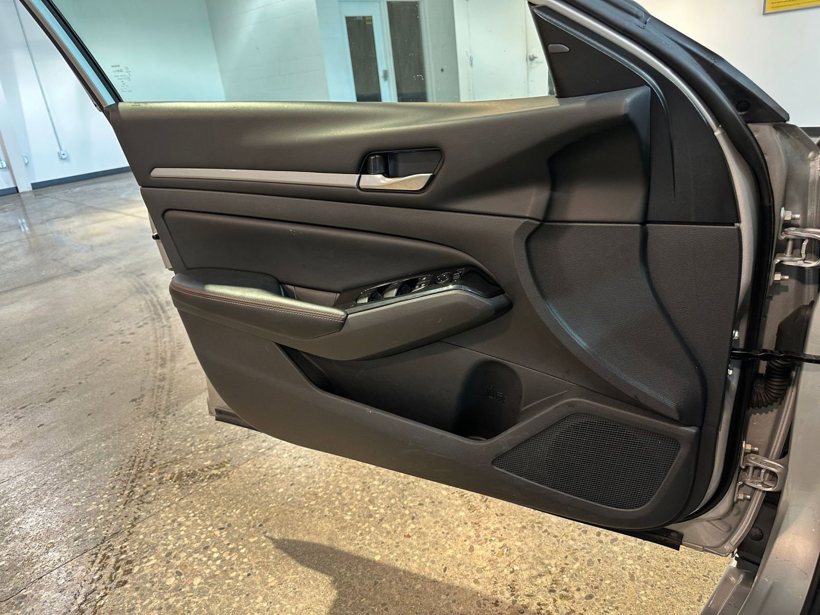 Thumbnail: 2025 Nissan Altima - 18