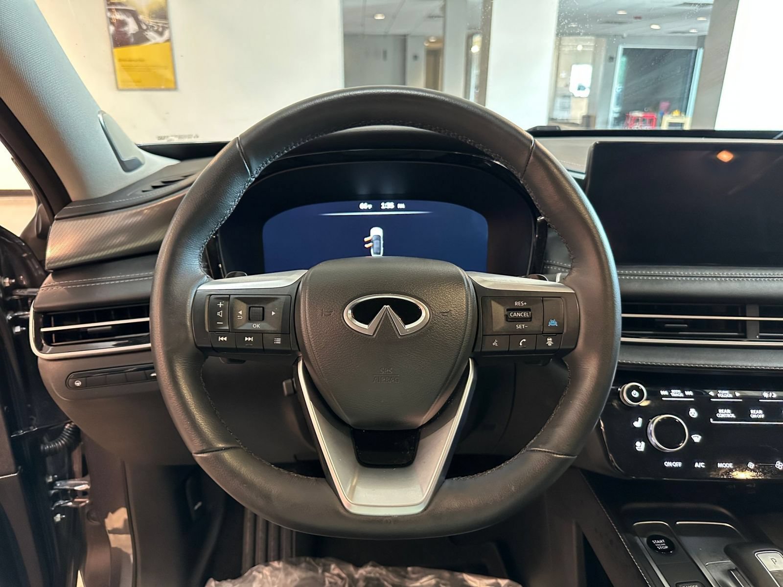 Thumbnail: 2026 INFINITI QX60 - 30