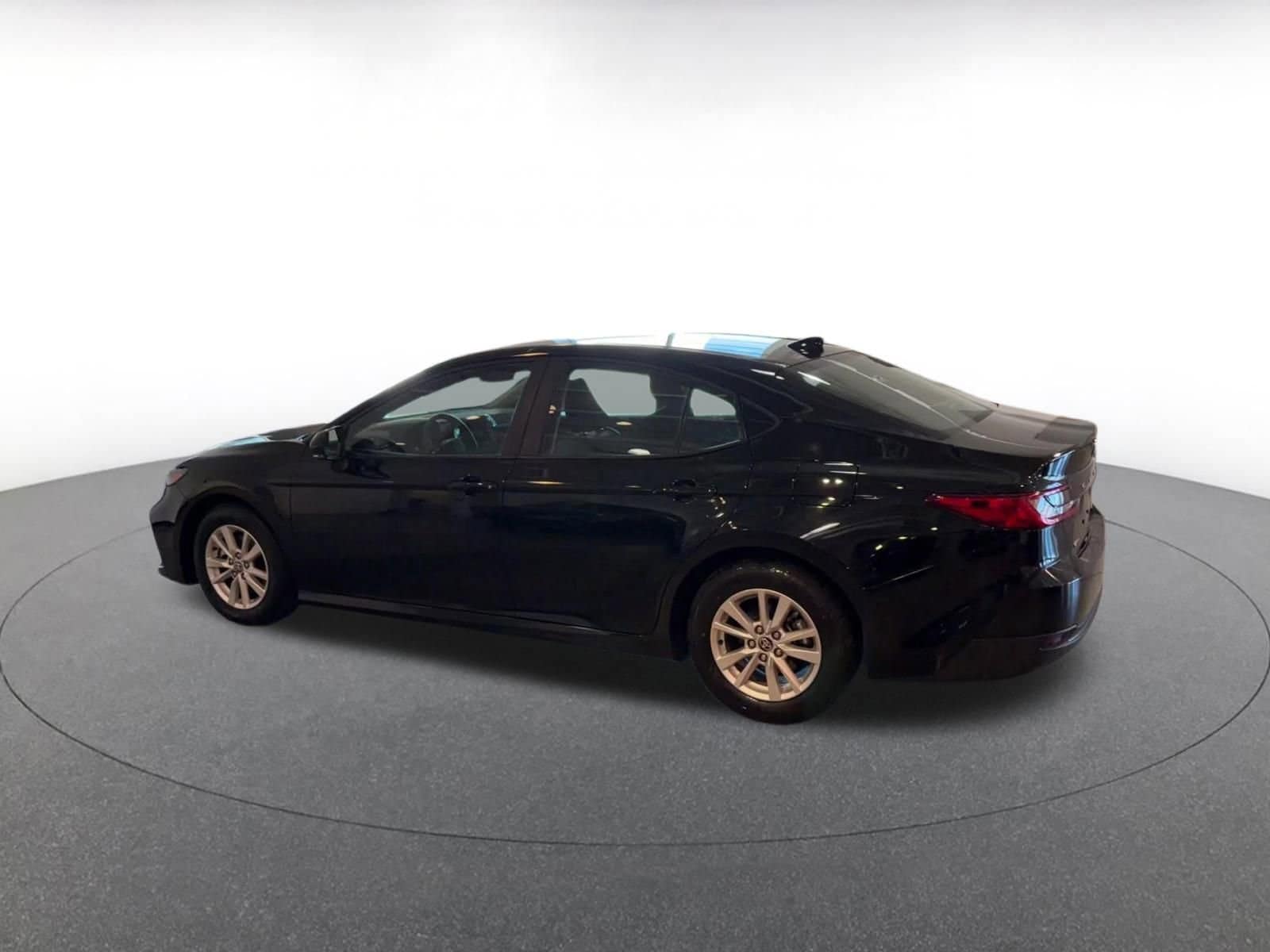 Thumbnail: 2025 Toyota Camry - 10