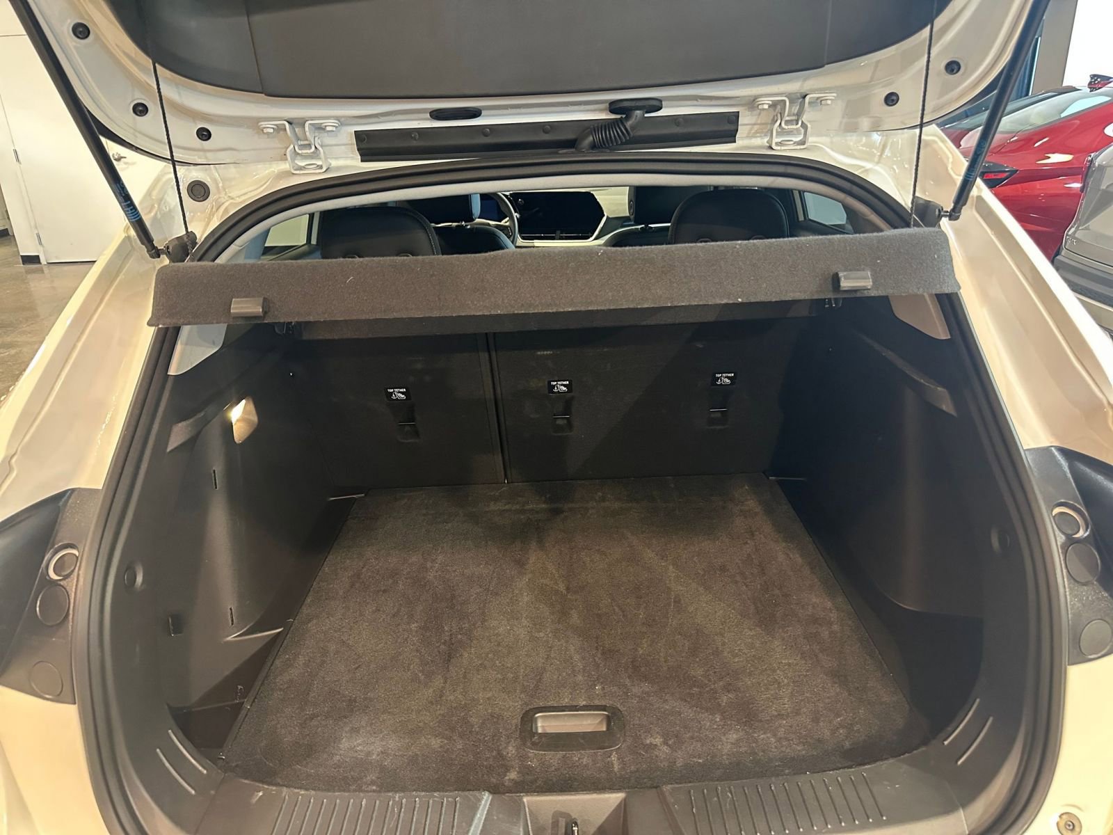 Thumbnail: 2025 Chevrolet Trax - 31