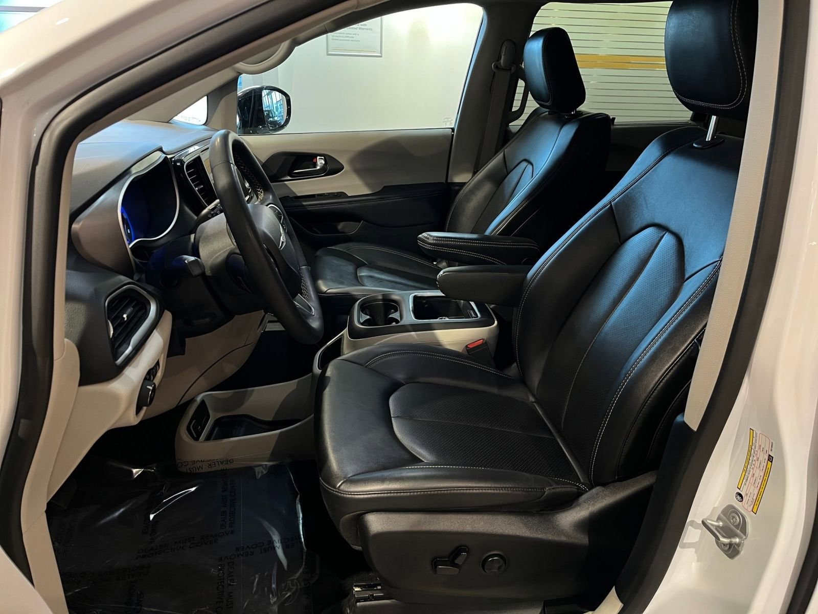 Thumbnail: 2024 Chrysler Pacifica - 27