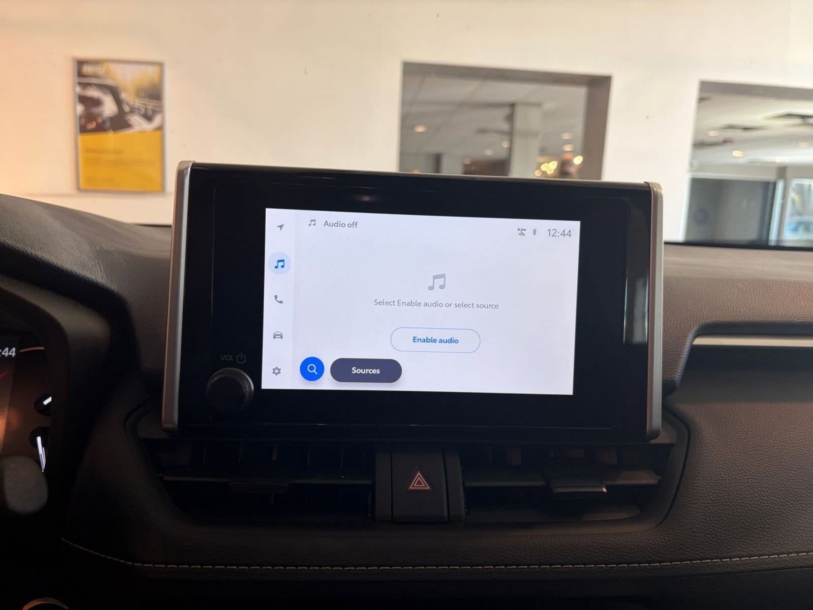 Thumbnail: 2025 Toyota RAV4 - 22