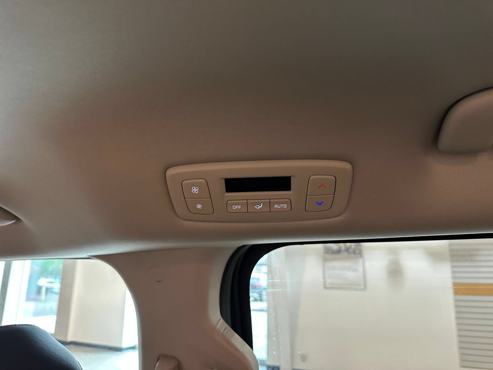 Thumbnail: 2026 Kia Carnival - 22