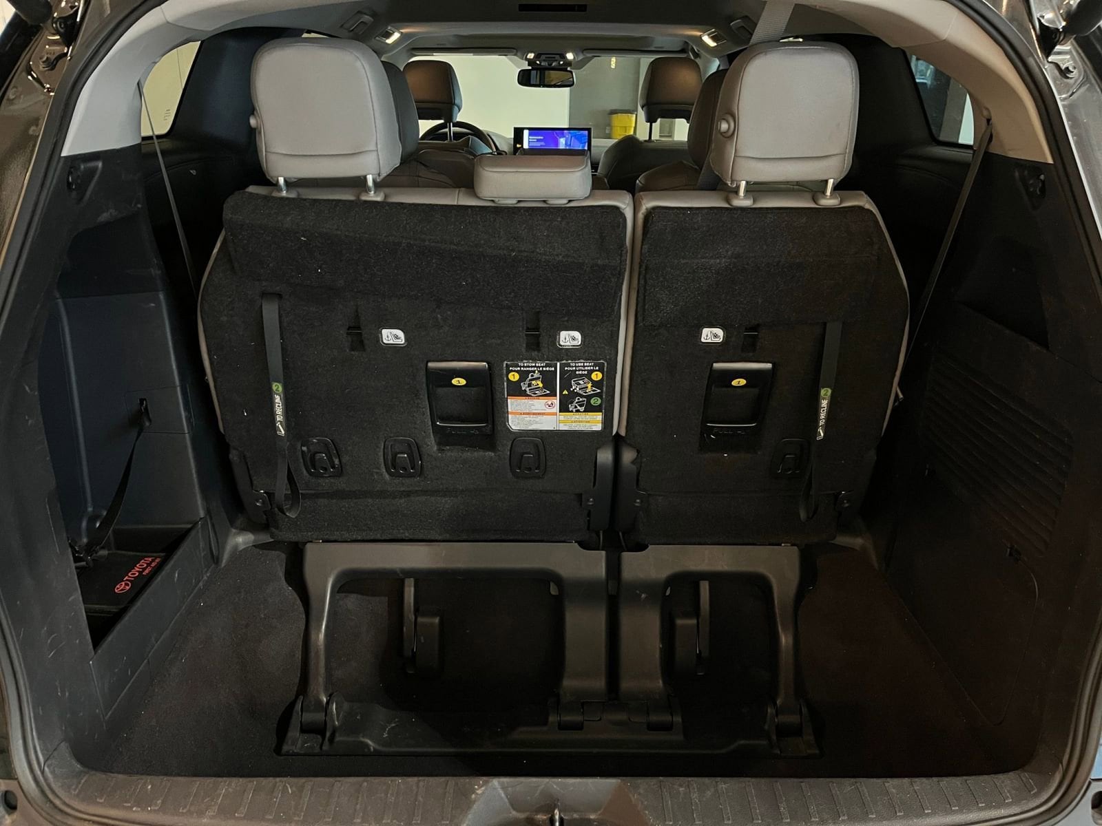 Thumbnail: 2025 Toyota Sienna - 34