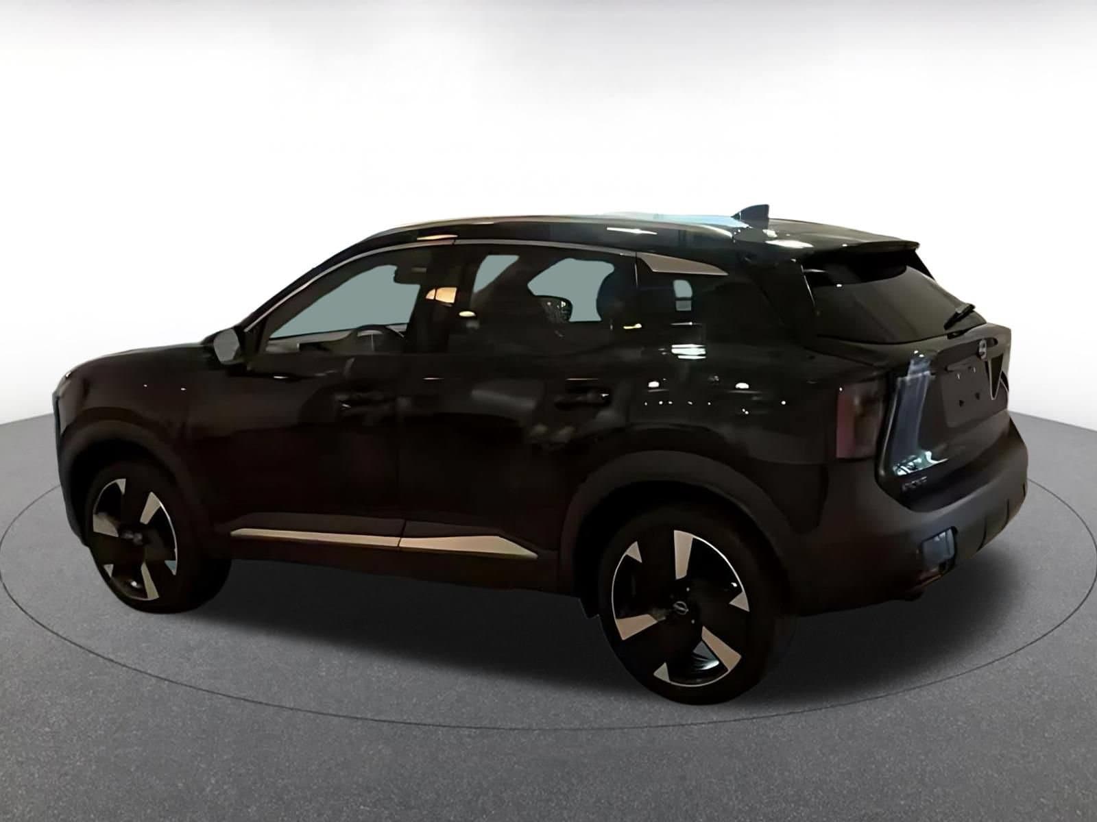 Thumbnail: 2026 Nissan Kicks - 12