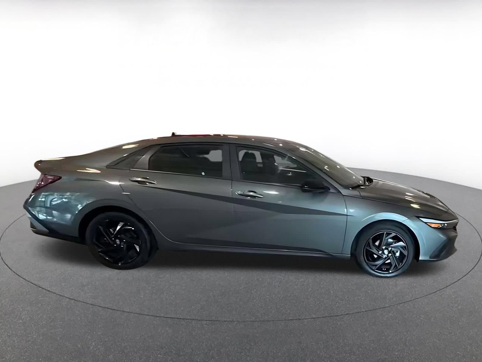 Thumbnail: 2026 Hyundai Elantra - 14