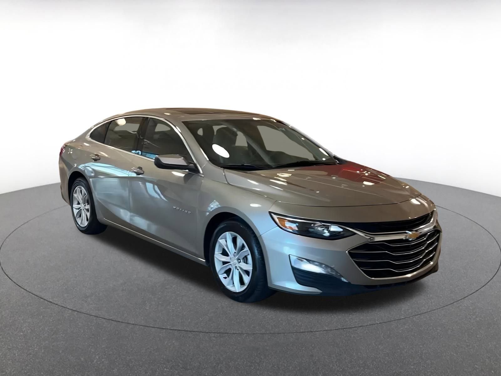 Thumbnail: 2024 Chevrolet Malibu - 3
