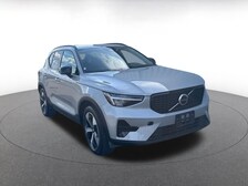 2024 Volvo XC40 B5 Core -
                  Cincinnati, OH