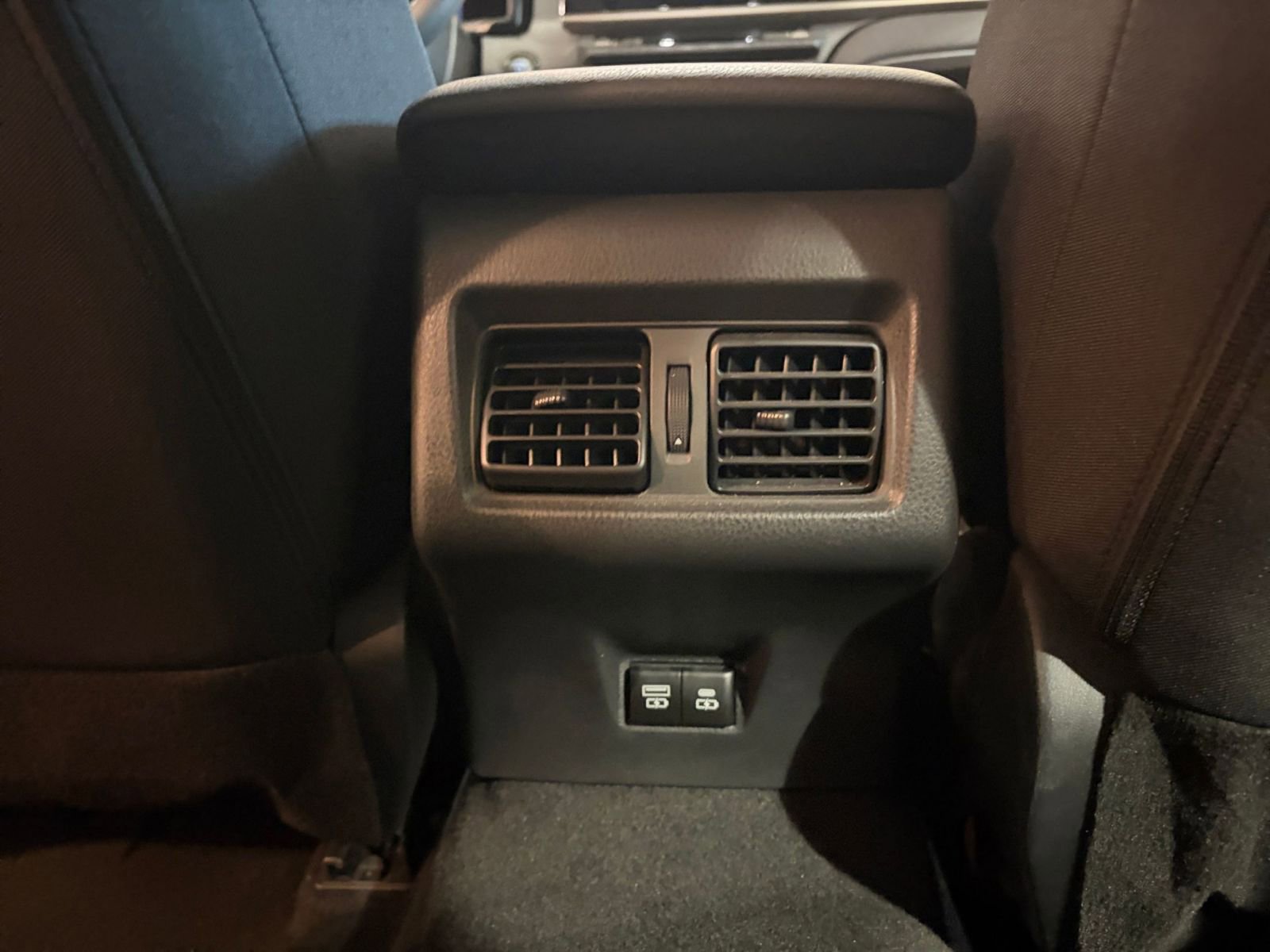 Thumbnail: 2025 Toyota Camry - 23