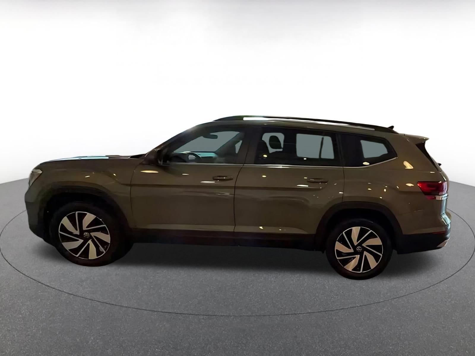 Thumbnail: 2026 Volkswagen Atlas - 9
