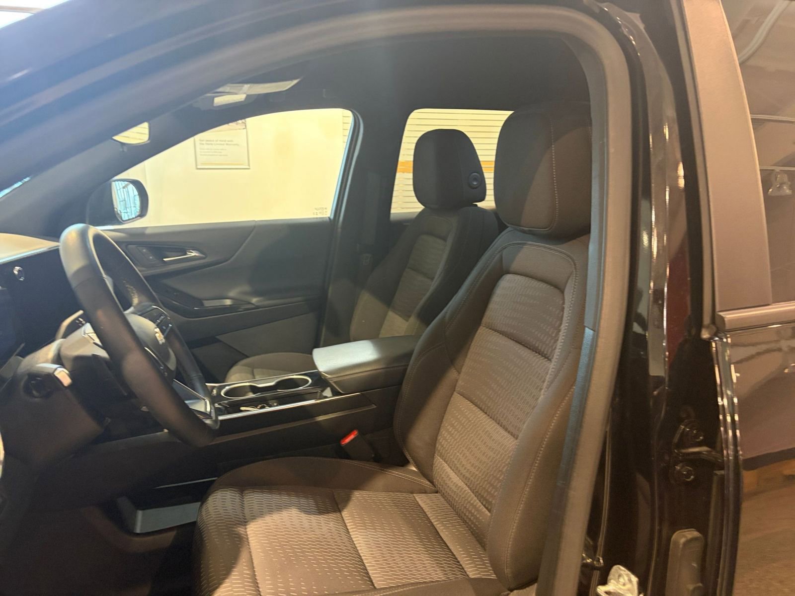 Thumbnail: 2025 Chevrolet Equinox - 27